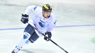 Fabio Wagner und seine Panther trainieren seit Montag energisch auf dem Eis. Am Samstag kommt Sparta Prag in die Saturn Arena. Foto: Traub / st-foto.de Fabio Wagner und seine Panther trainieren seit Montag energisch auf dem Eis. Am Samstag kommt Sparta Prag in die Saturn Arena. Foto: Traub / st-foto.de