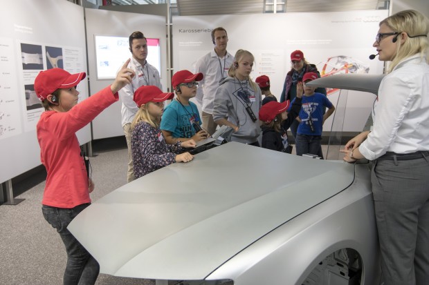Der Xaver Kids-Club besuchte Audi. Foto: Sauer
