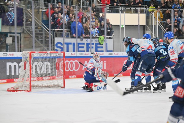 Die Pantehr erkämpften sich im Topspiel einen Zähler.
Foto: Johannes Traub/JT-Presse.de