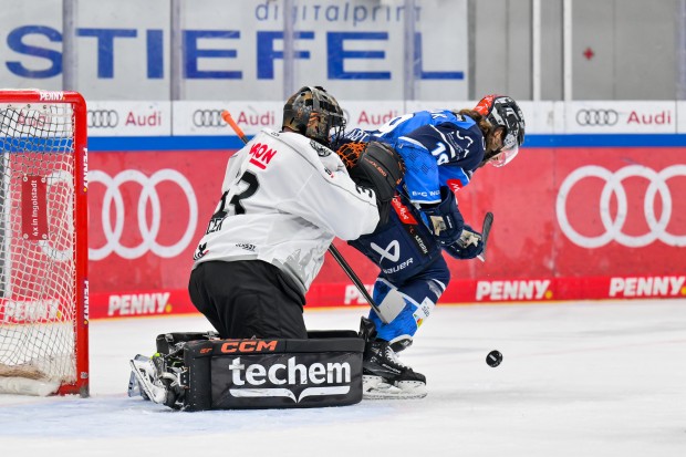 Die Panther taten sich offensiv schwer, klare Chancen zu erspielen.
Foto: Johannes Traub/JT-Presse.de