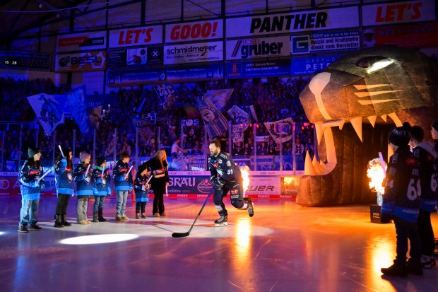 Jetzt Playoff-Tickets sichern
Foto: Johannes Traub/JT-Presse.de Jetzt Playoff-Tickets sichern
Foto: Johannes Traub/JT-Presse.de