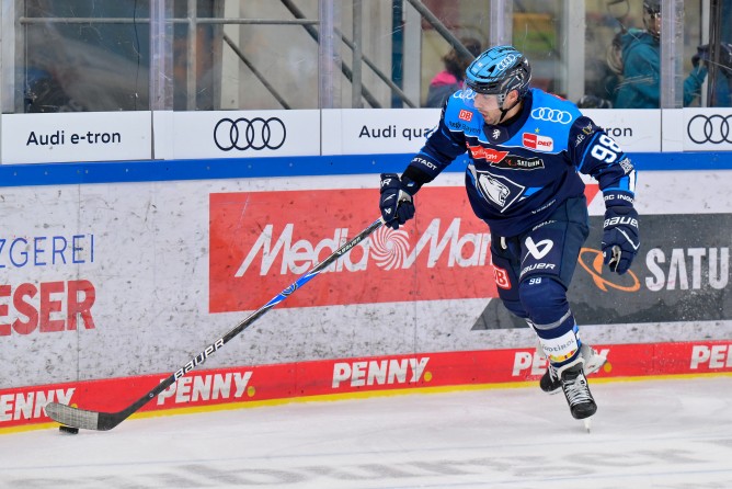 Peter Abbandonato und die Panther treffen am Donnerstag in der SATURN-Arena auf München.
Foto: Johannes Traub/JT-Presse.de