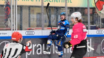 Die Panther feierten den sechsten Heimsieg in Folge.
Foto: Johannes Traub/JT-Presse.de Die Panther feierten den sechsten Heimsieg in Folge.
Foto: Johannes Traub/JT-Presse.de