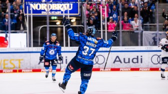 Riley Barber bejubelte im ersten Heimspiel gegen München einen Hattrick. 
Foto: City-Press