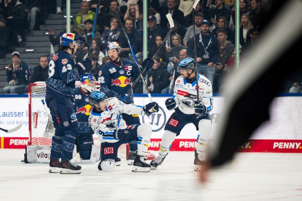 Die Panther um Myles Powell und Abbott Girduckis (re.) wollen auch zuhause einen Sieg bejubeln.
Foto: City-Press