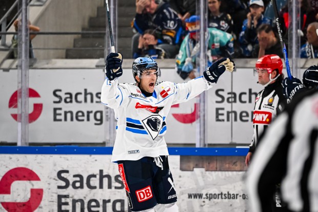 Am 2. Spieltag gewannen die Panther um Kenny Agostino in Dresden.
Foto: DEL-Photosharing
