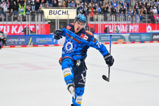 Alex Breton traf im Duell mit dem Meister doppelt.
Foto: Johannes Traub/JT-Presse.de