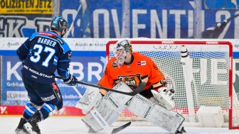 Neben Riley Barber trafen auch die beiden weiteren ERC-Schützen im Penaltyschießen.
Foto: Johannes Traub/JT-Presse.de Neben Riley Barber trafen auch die beiden weiteren ERC-Schützen im Penaltyschießen.
Foto: Johannes Traub/JT-Presse.de