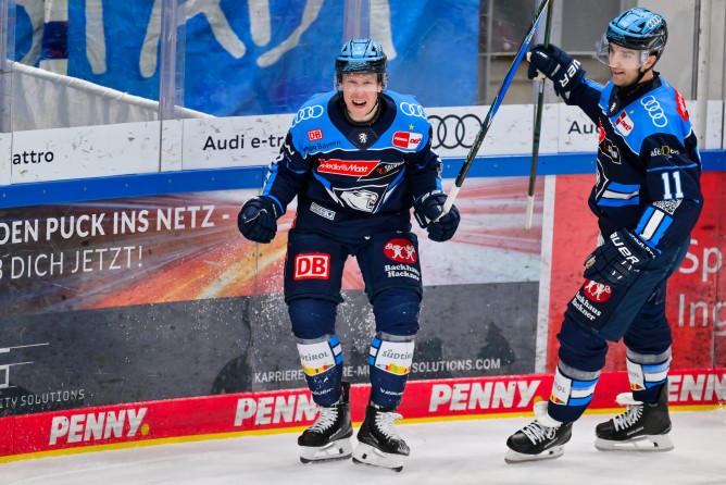 Myles Powell brachte den ERC mit dem zwischenzeitlichen 3:1 endgültig auf die Siegerstraße.
Foto: Johannes Traub/JT-Presse.de