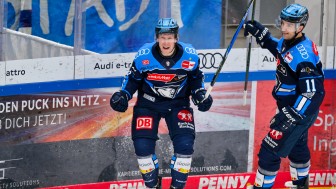 Myles Powell brachte den ERC mit dem zwischenzeitlichen 3:1 endgültig auf die Siegerstraße.
Foto: Johannes Traub/JT-Presse.de Myles Powell brachte den ERC mit dem zwischenzeitlichen 3:1 endgültig auf die Siegerstraße.
Foto: Johannes Traub/JT-Presse.de