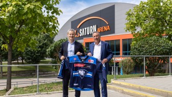 Alexander Rauchut, CEO von MediaMarktSaturn (li.), und ERC-Geschäftsführer Claus Liedy freuen sich auf die Fortsetzung der langjährigen Zusammenarbeit.
Foto: MediaMarktSaturn