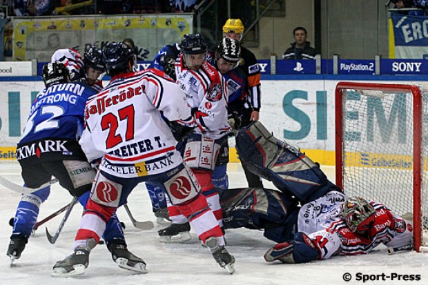 Panther setzen Huskies unter Druck