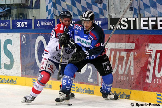Ex-Panther Justin Harney gegen Doug Ast