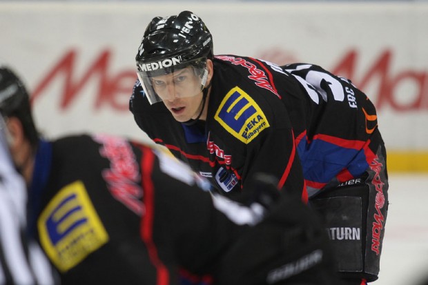 Rick Girard erzielte das 1:0 nach 18 Sekunden im Mittelabschnitt. Foto: Stefan Bösl - www.kbumm.de