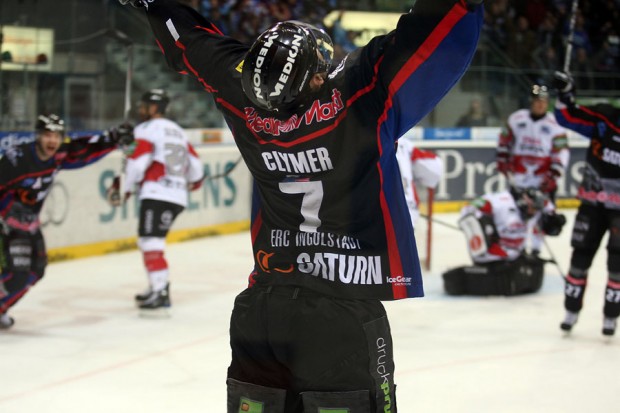 Zwei Tore, zwei Assists durch Ben Clymer. Foto: Stefan Bösl - www.kbumm.de