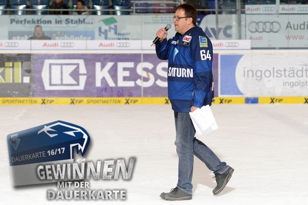 Unterstütze Stadionsprecher Hannes Langer bei seiner Stadionrunde auf dem Eis!